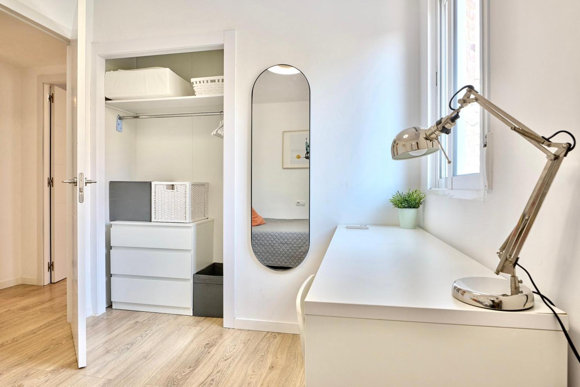 Apartamento Spacious, Sunny Flat By Of Arts & Sciences Valência