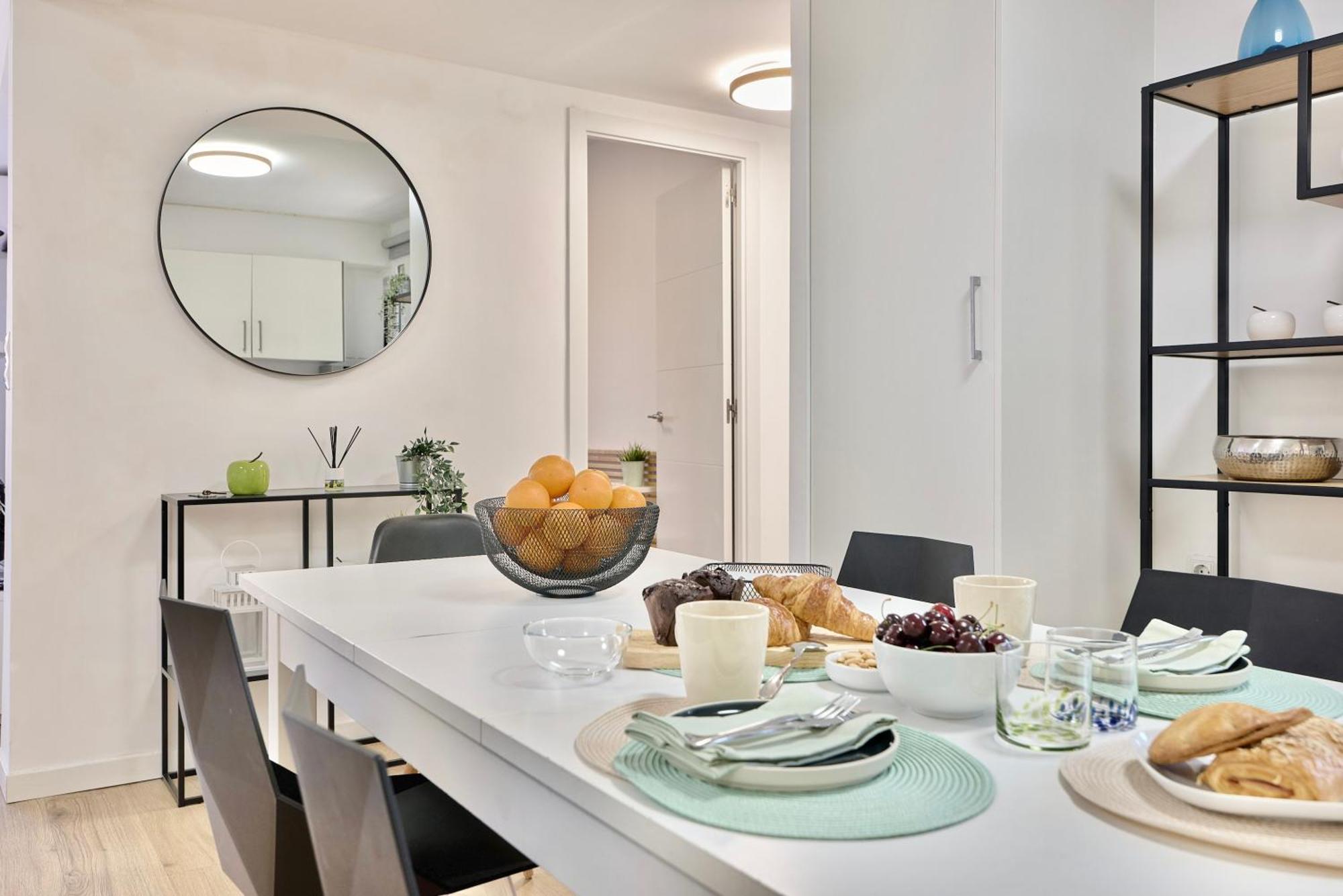 Spacious, Sunny Flat By Of Arts & Sciences Apartament *