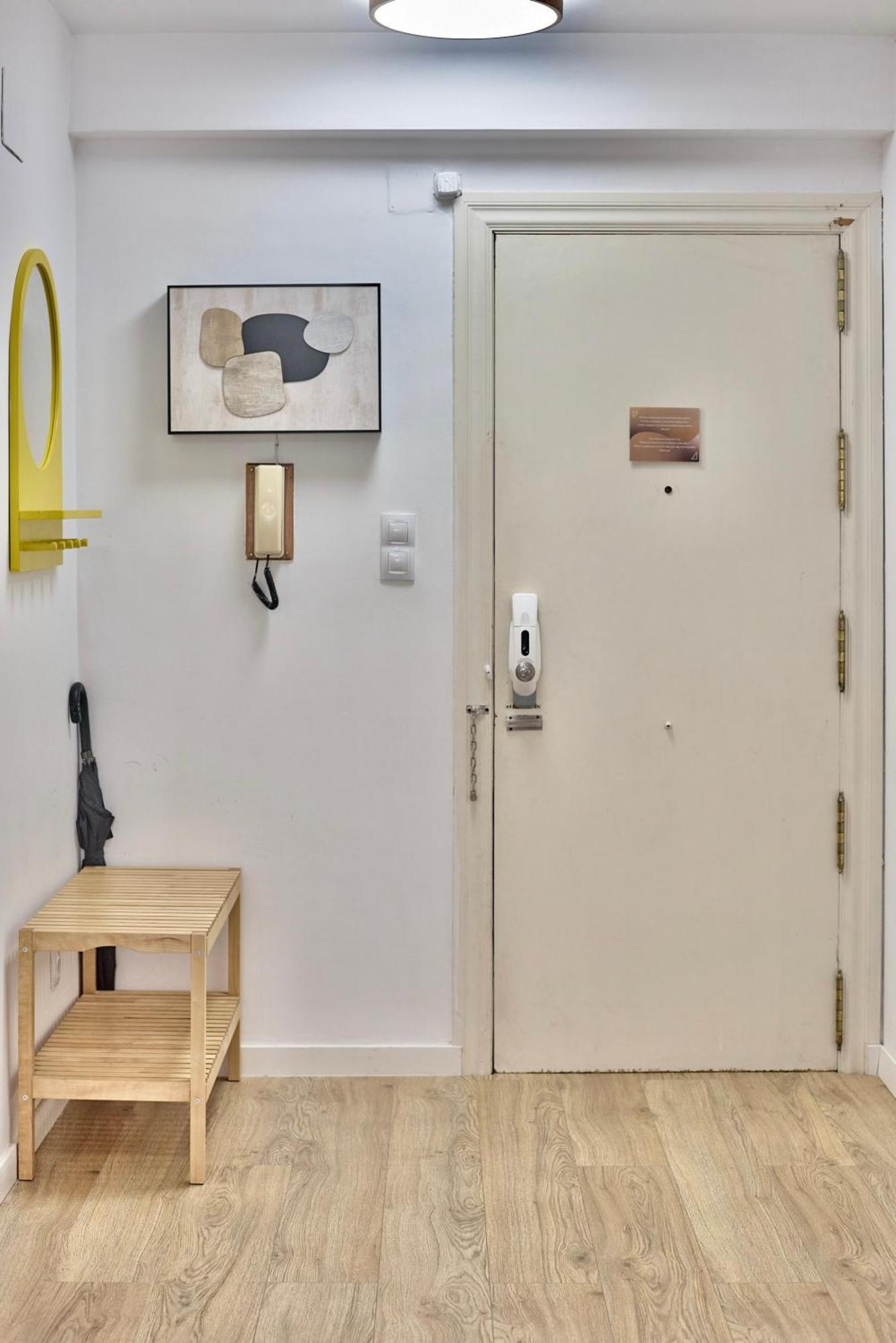 Apartament Spacious, Sunny Flat By Of Arts & Sciences València